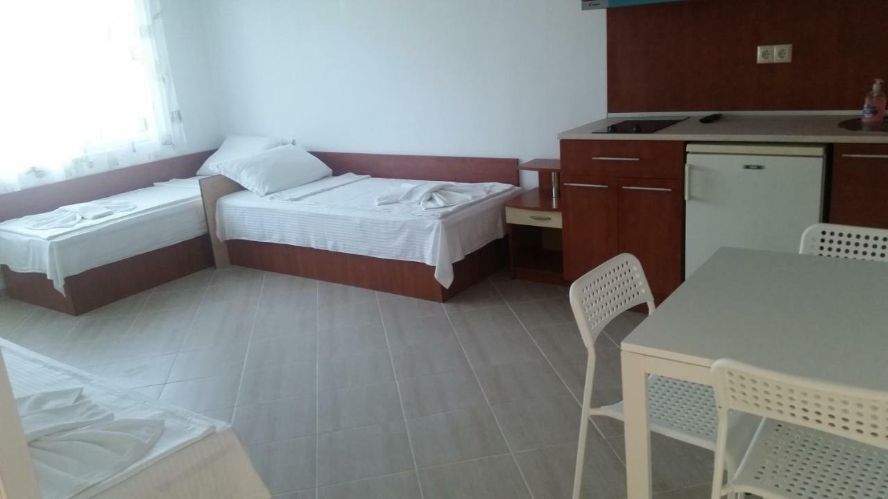 Blue House Apartment Tsarevo Ngoại thất bức ảnh